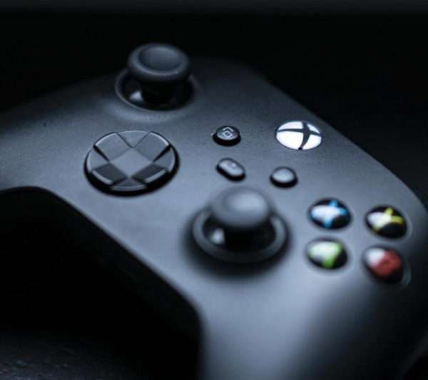 Microsoft начинает продавать запасные части для геймпадов Xbox