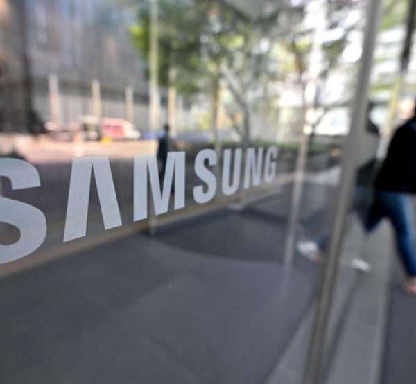 Samsung обвиняет падение выручки в третьем квартале в сокращении поставок смартфонов